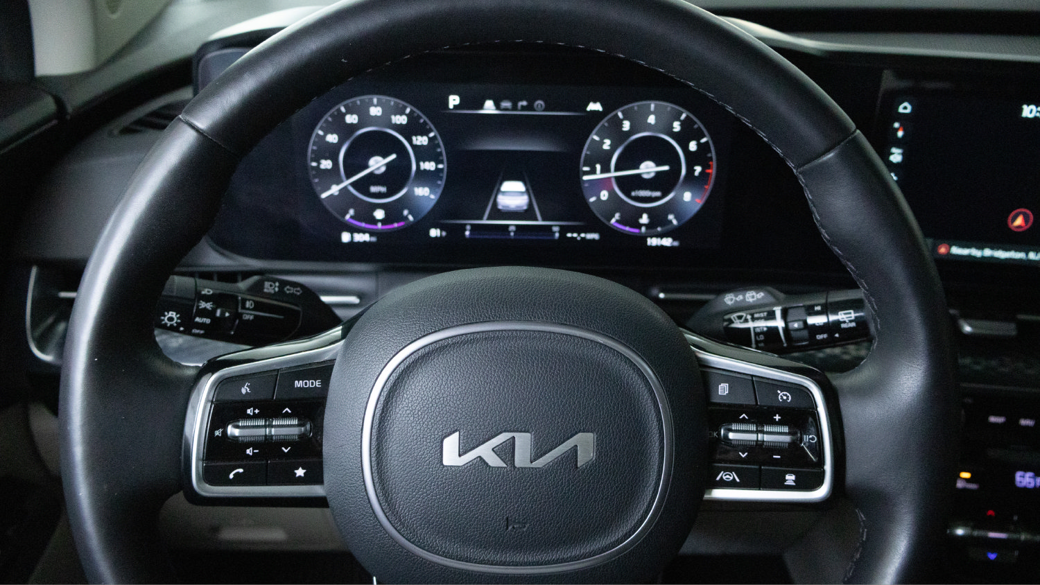 Used 2024 Kia Carnival SX Prestige FWD image 18