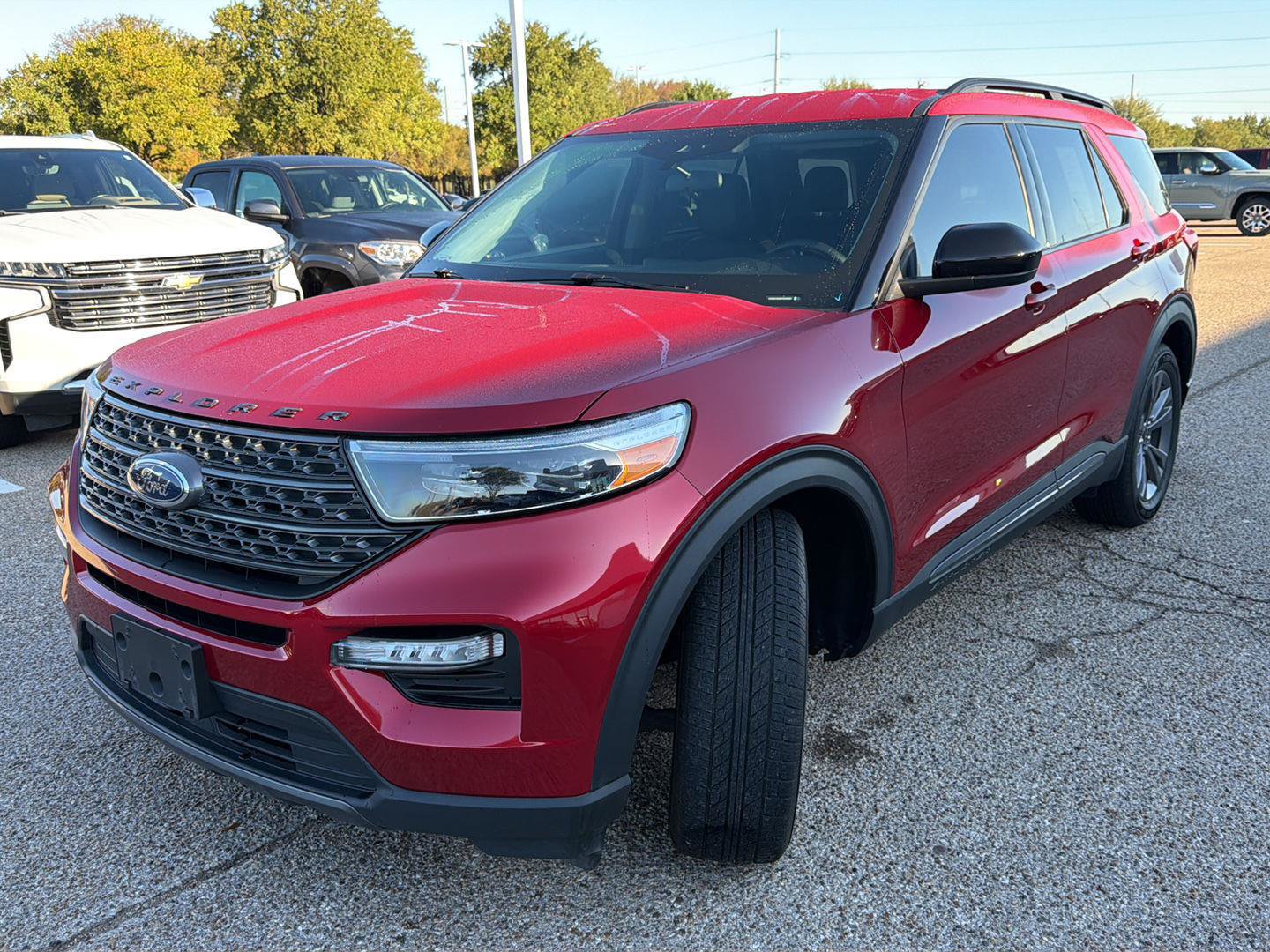 Used 2023 Ford Explorer XLT RWD image 7