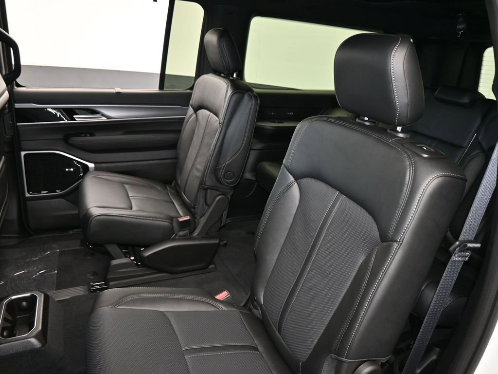 New 2026 Jeep Grand Wagoneer L Limited image 36