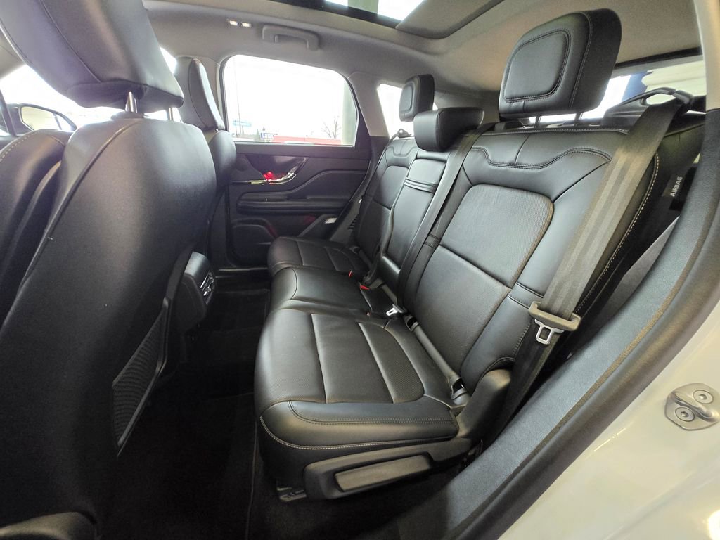 Used 2025 Lincoln Corsair Reserve w/ Jet Appearance Package image 22