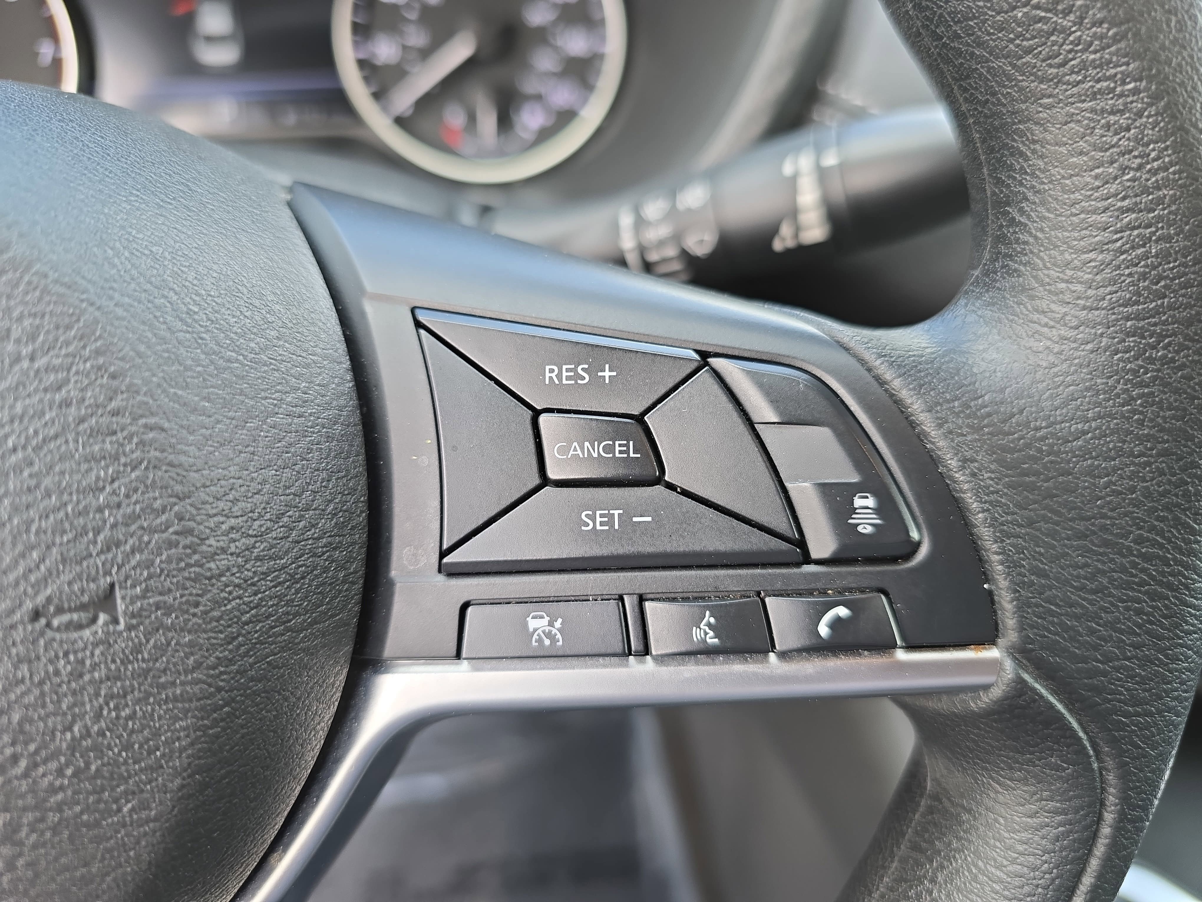 Used 2024 Nissan Sentra SV FWD image 19