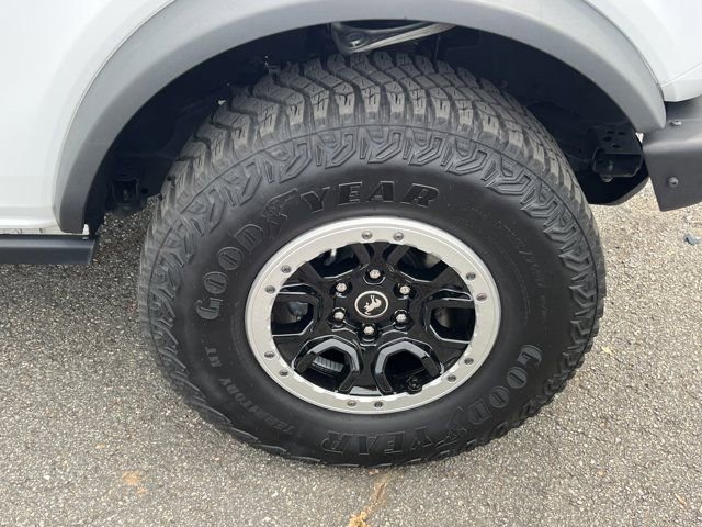 Used 2023 Ford Bronco Badlands w/ Sasquatch Package image 14
