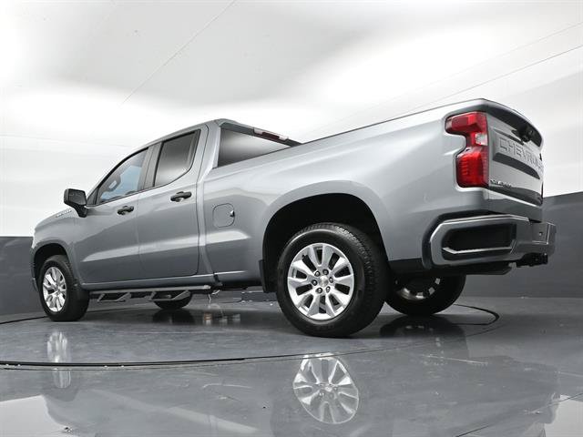 Used 2025 Chevrolet Silverado 1500 Custom RWD image 33