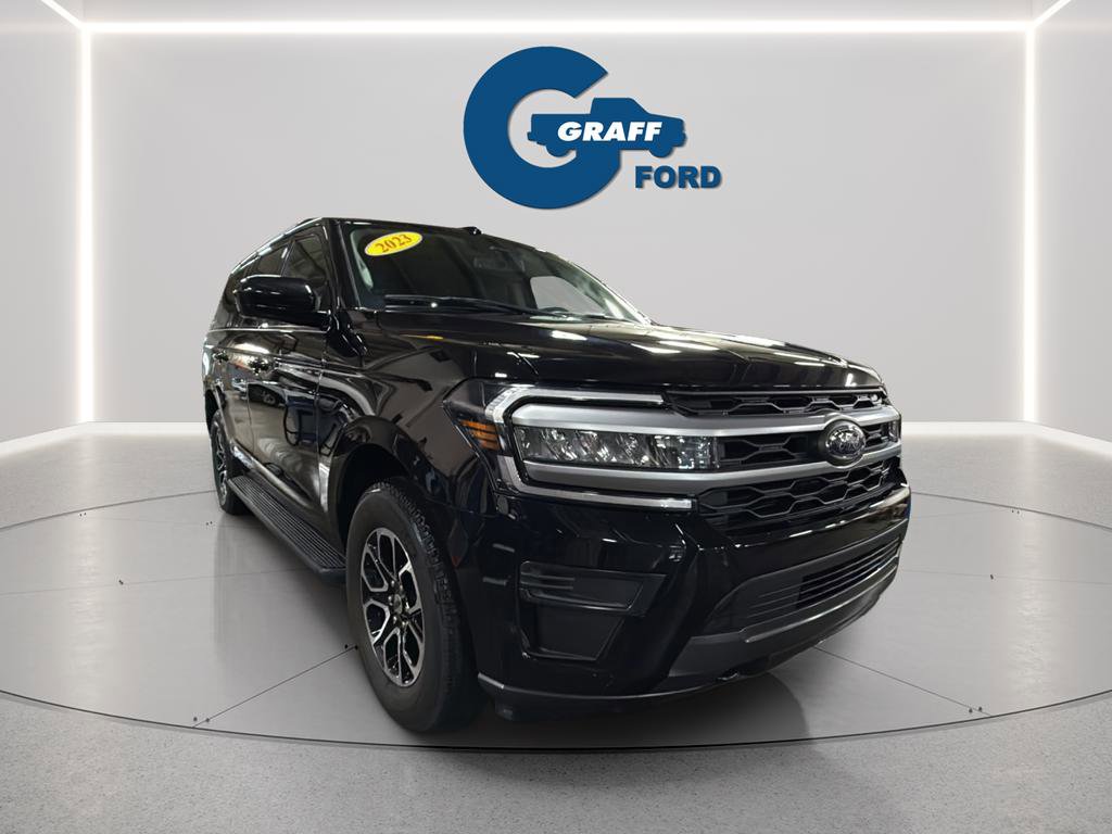 Used 2023 Ford Expedition XLT image 11