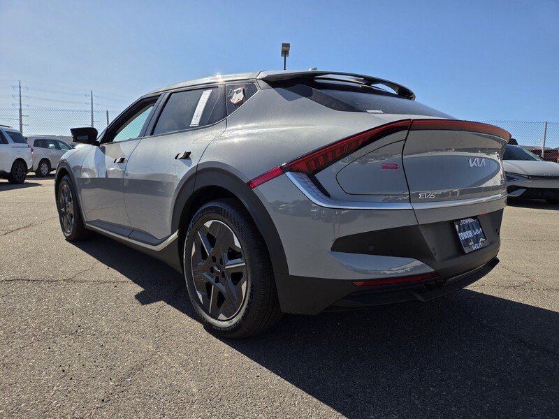 New 2026 Kia EV6 Light RWD image 4