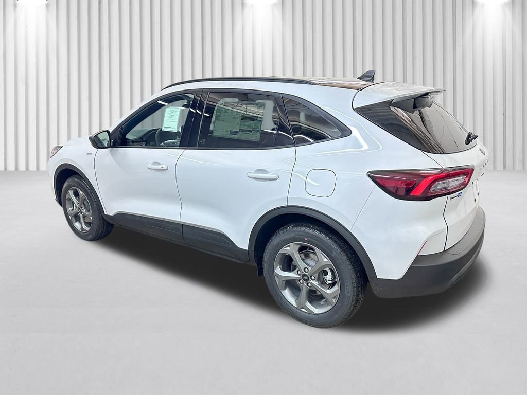 New 2026 Ford Escape ST-Line w/ Cold Weather Package AWD/4WD image 7