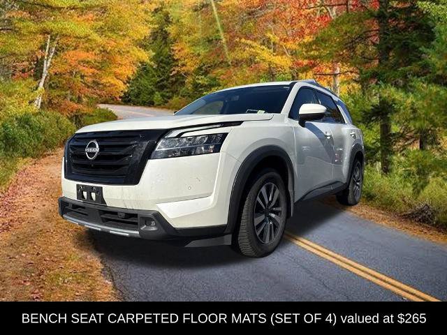 Certified 2023 Nissan Pathfinder SL w/ Black Appearance Package AWD/4WD image 7