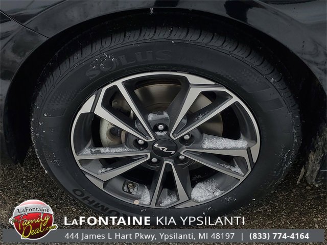 Used 2024 Kia Forte LXS image 7