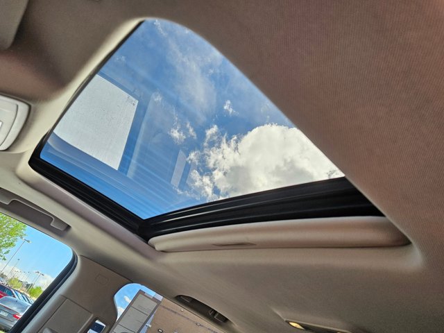 Used 2015 GMC Sierra 2500 Denali w/ Duramax Plus Package image 15