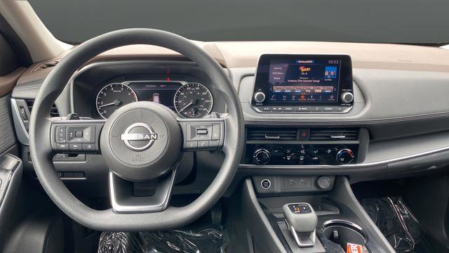 Used 2023 Nissan Rogue S image 11