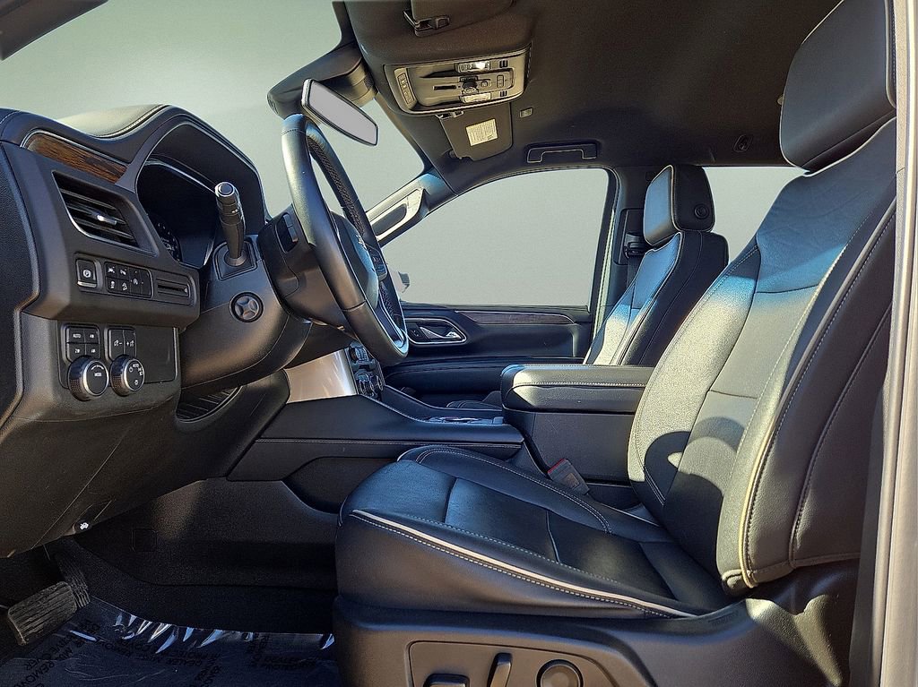 Used 2023 Chevrolet Suburban Premier image 26