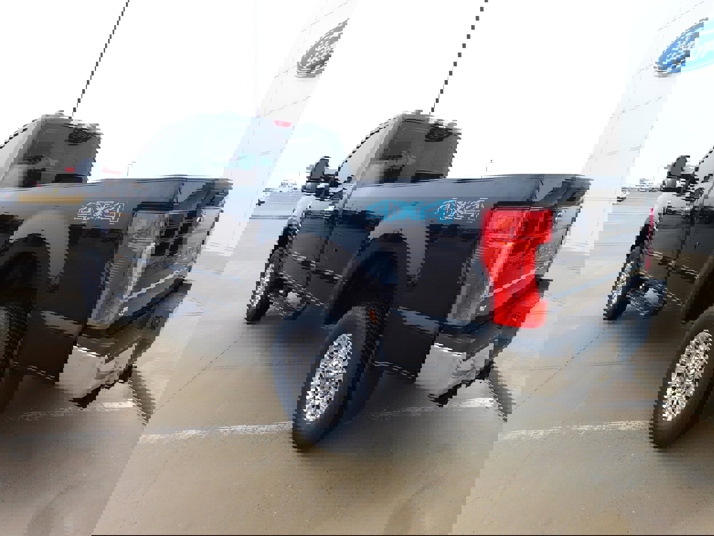 Used 2022 Ford F350 XL w/ STX Appearance Package image 3