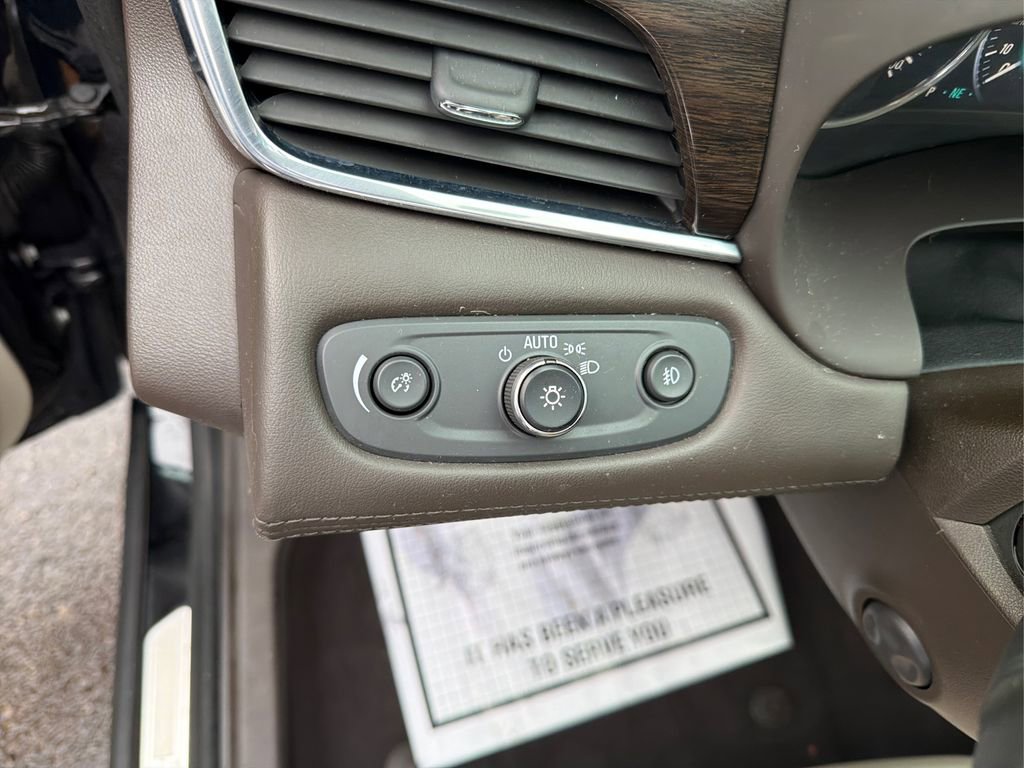 Used 2017 Buick LaCrosse Preferred image 23