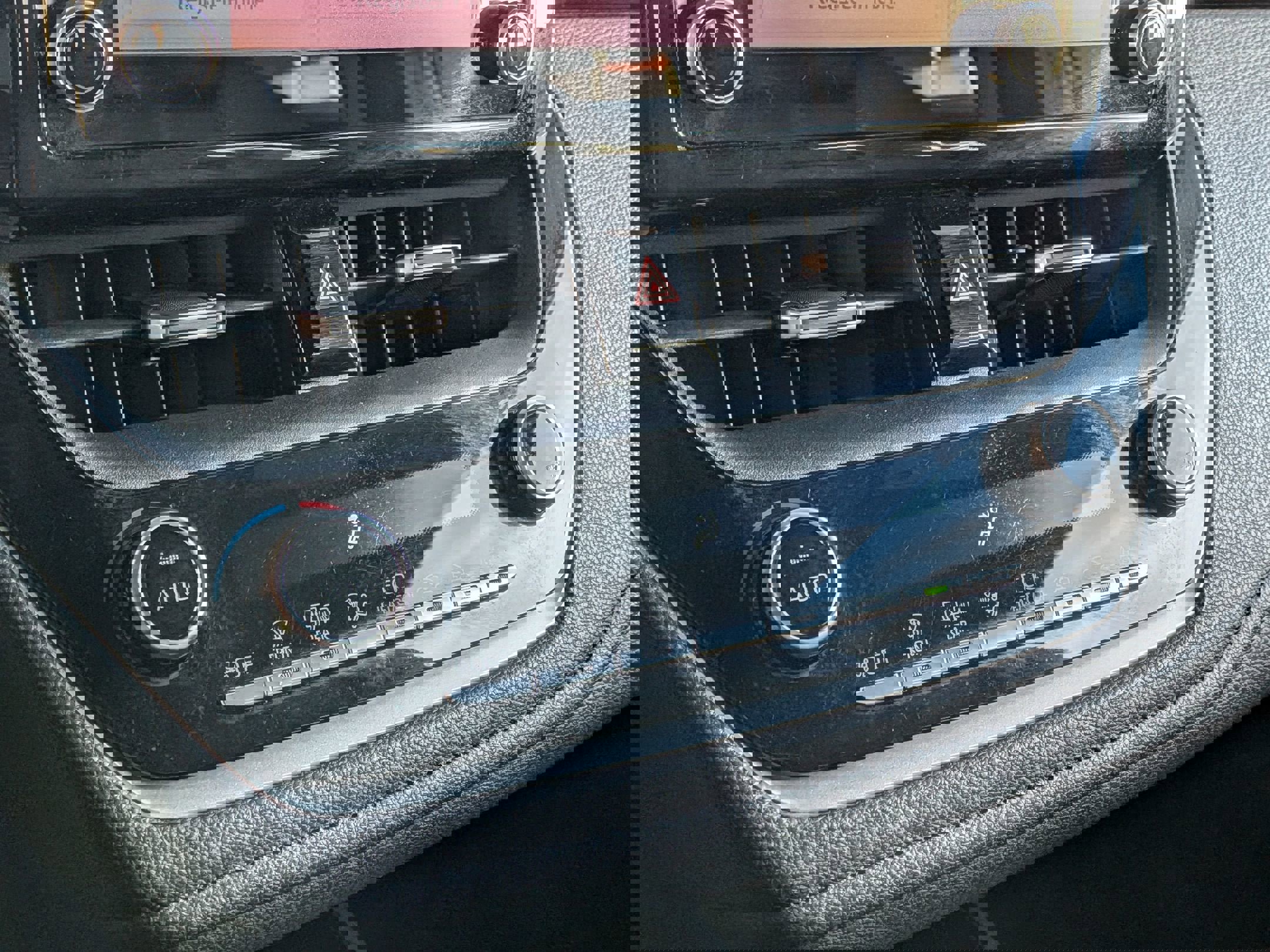 Certified 2020 Toyota Corolla SE image 21