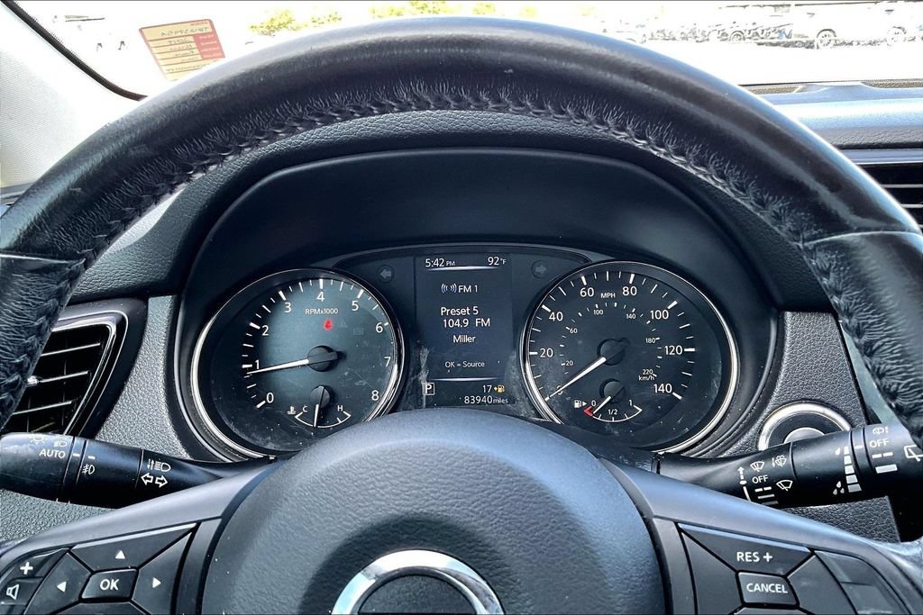 Used 2017 Nissan Rogue Sport SL AWD/4WD image 19