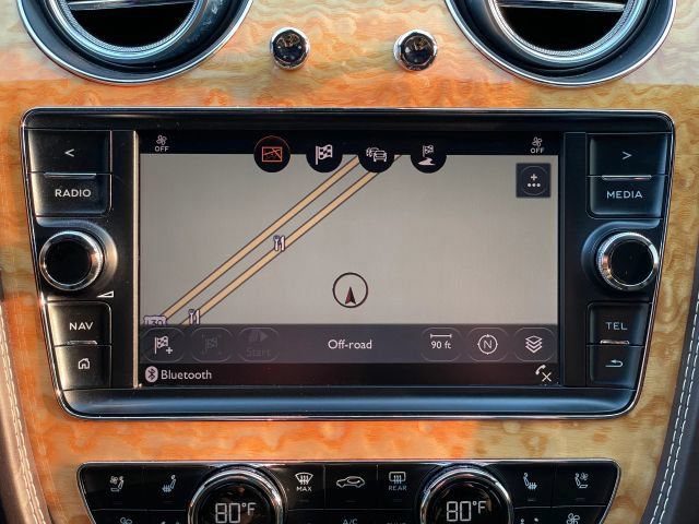 Used 2018 Bentley Bentayga Onyx Edition AWD/4WD image 27