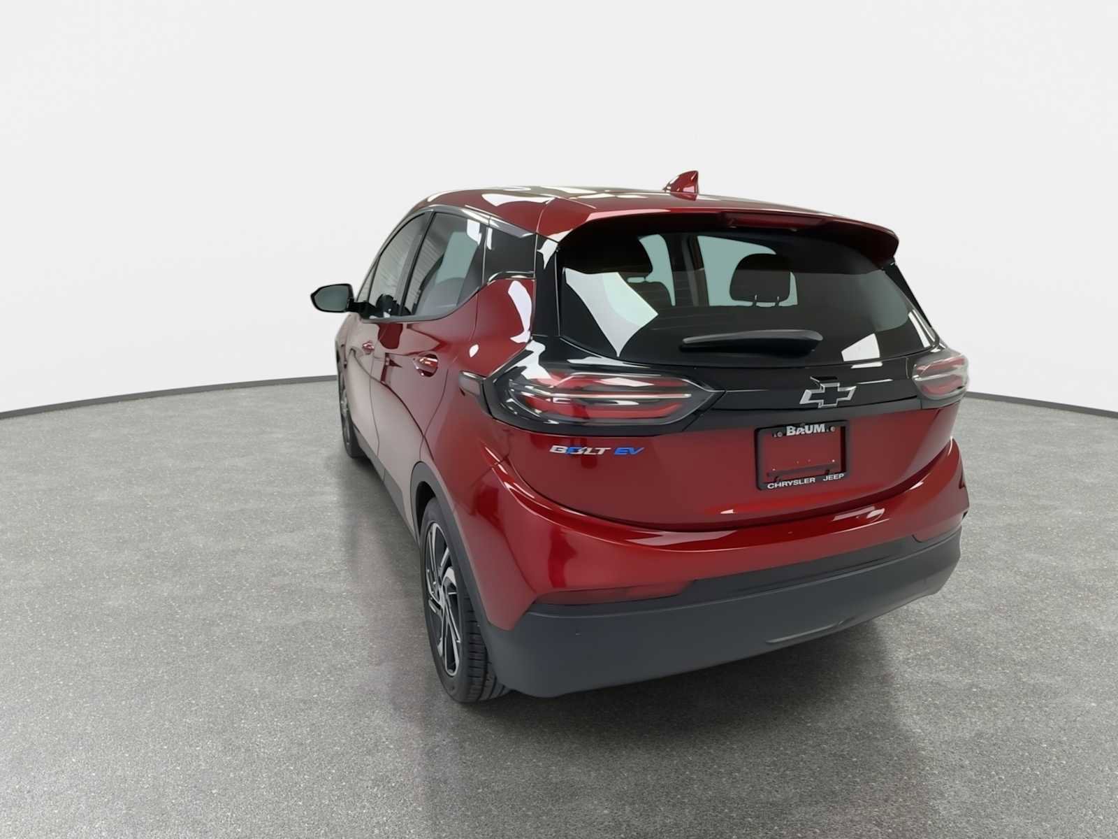 Used 2023 Chevrolet Bolt LT w/ Infotainment Package FWD image 7