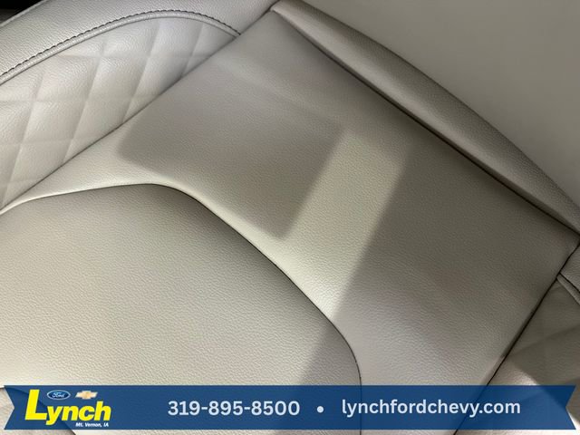Used 2024 Ford Edge Titanium AWD/4WD image 8