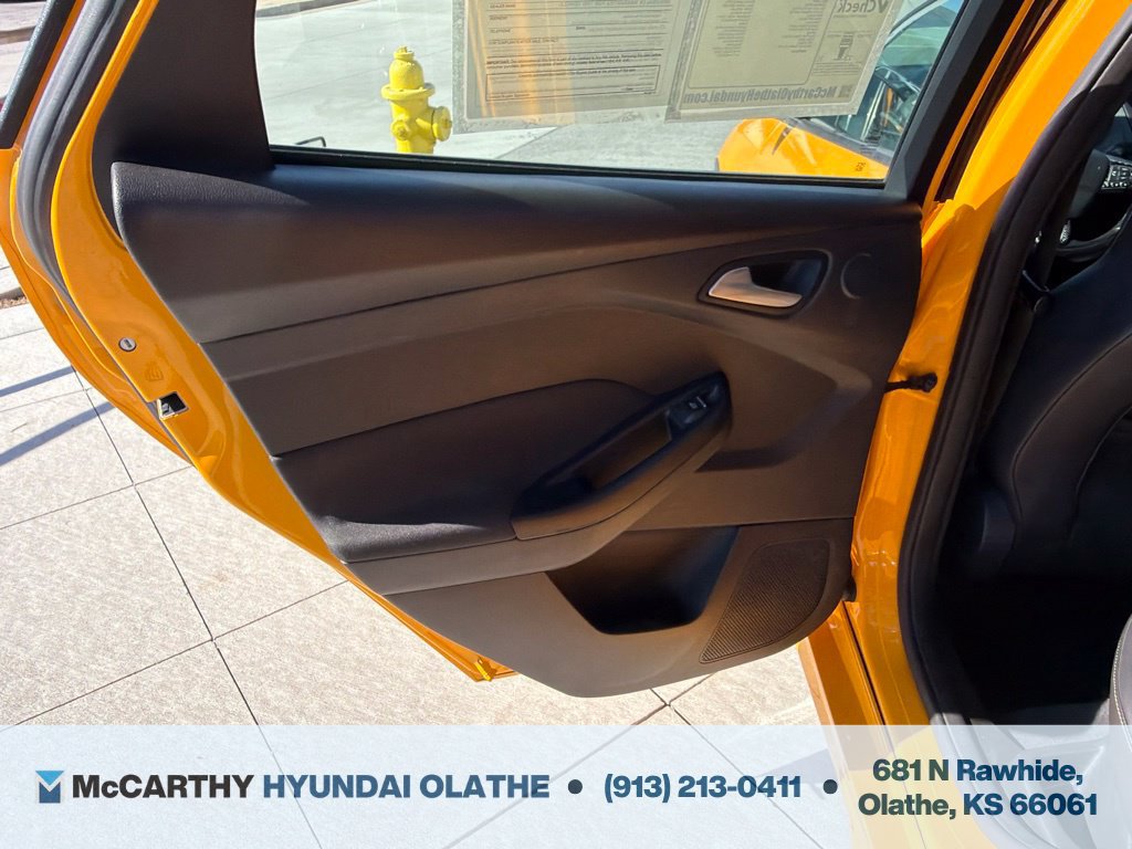 Used 2016 Ford Focus ST w/ Equipment Group 402A FWD image 16