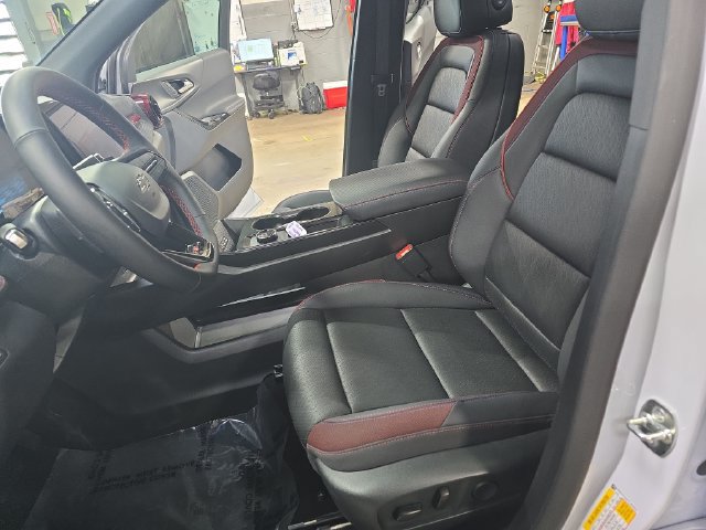 New 2026 Chevrolet Equinox RS w/ Convenience Package III FWD image 18