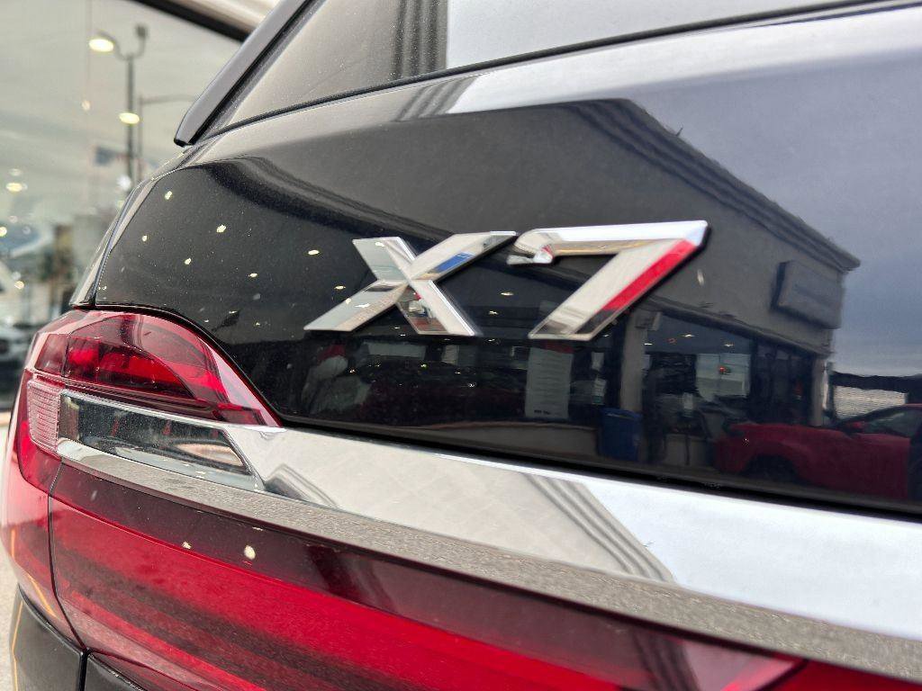 Used 2020 BMW X7 xDrive40i w/ M Sport Package image 7