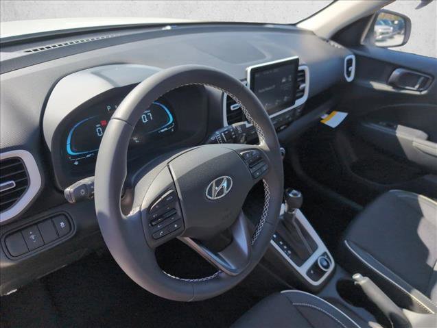 New 2026 Hyundai Venue SEL FWD image 3