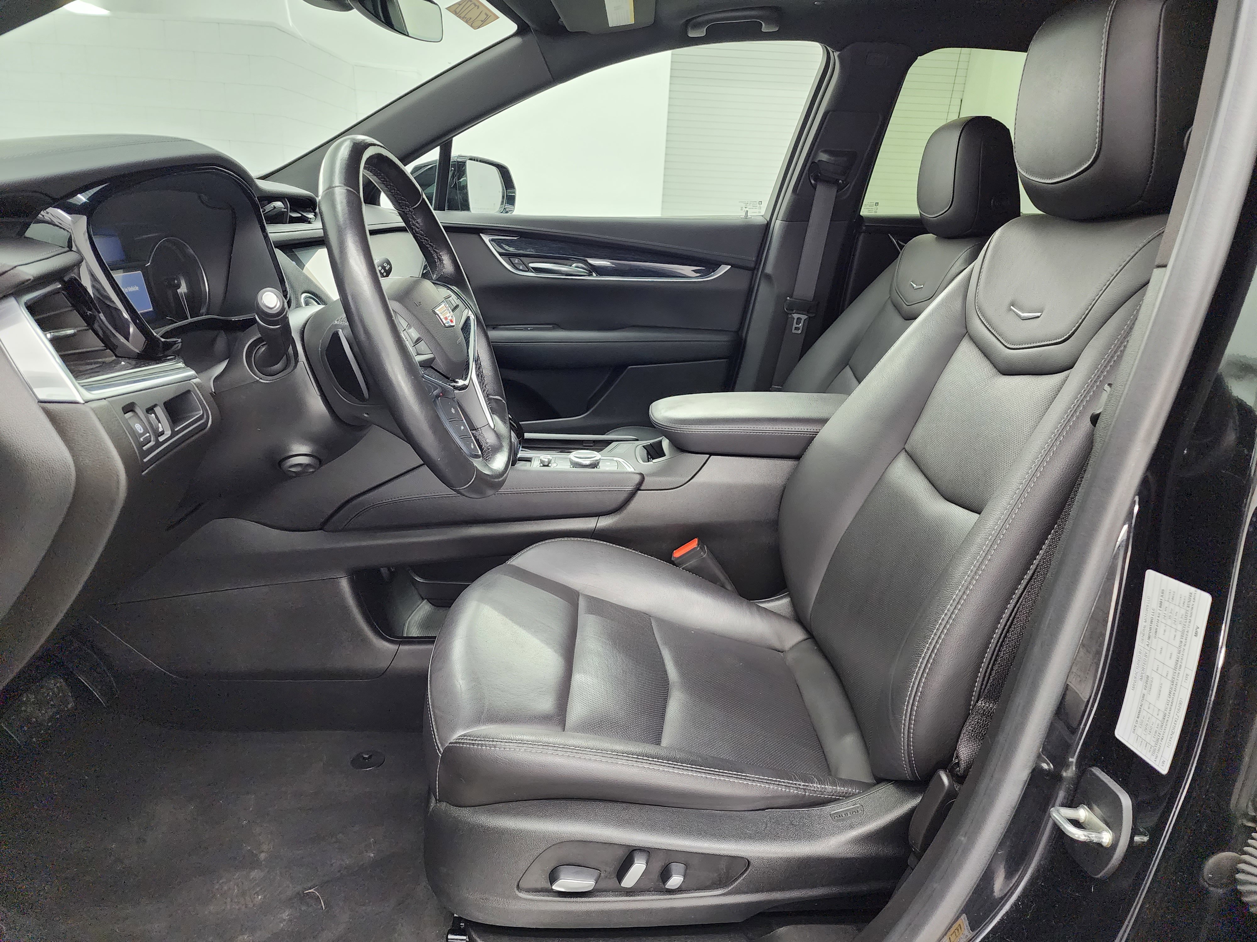 Used 2020 Cadillac XT5 Premium Luxury image 8