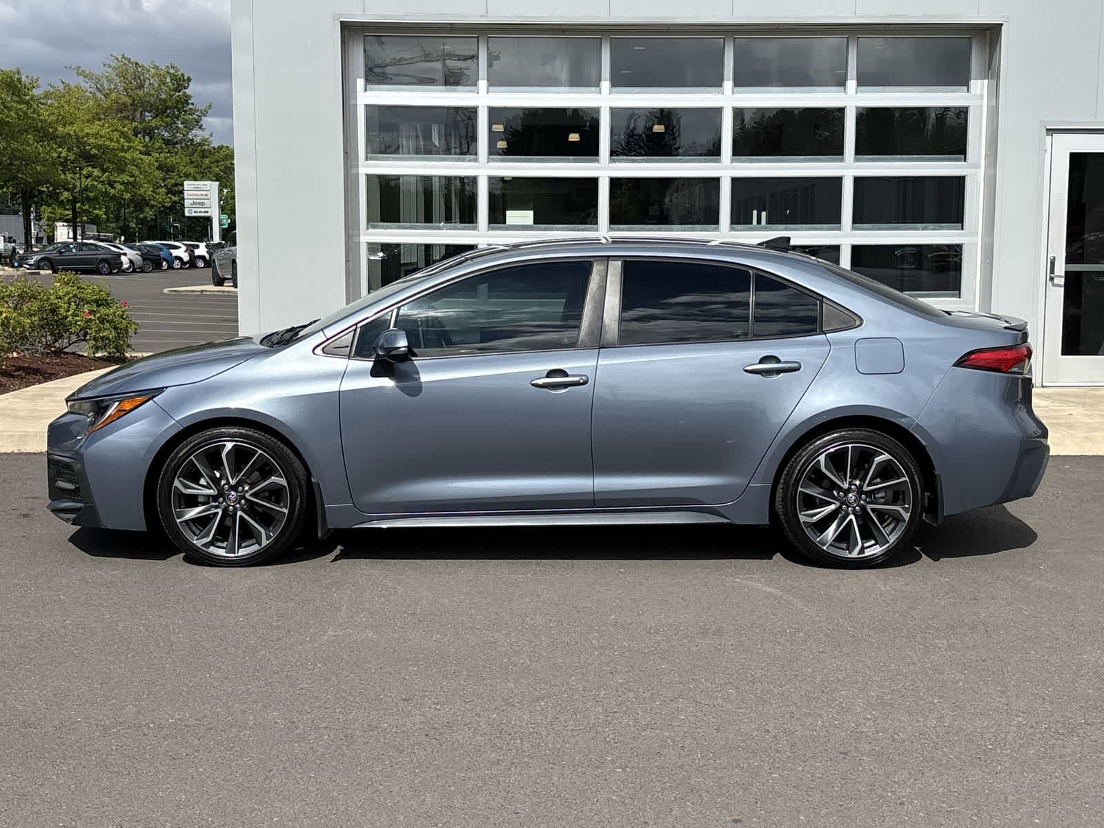 Used 2021 Toyota Corolla XSE w/ Carpet Mat Package (TMS) FWD image 2