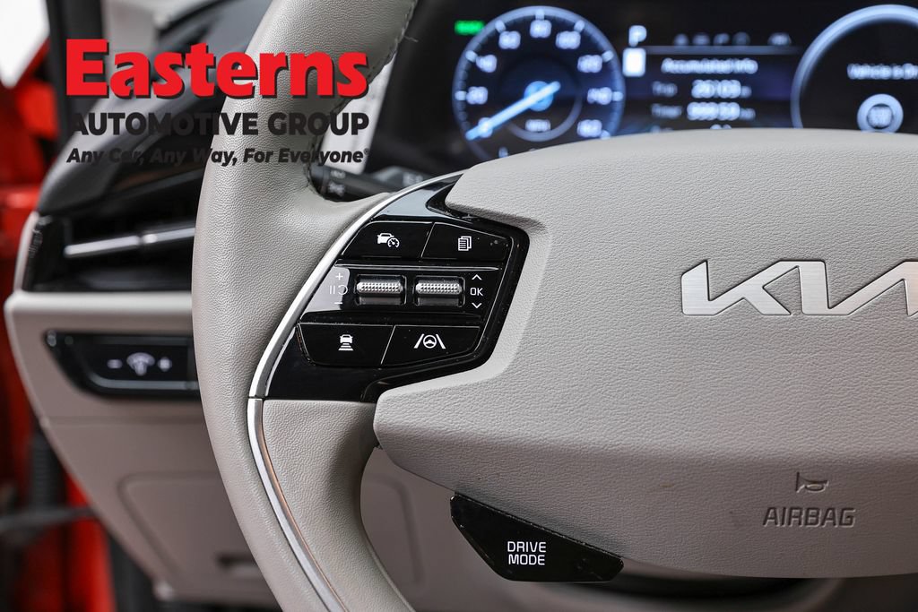 Used 2023 Kia Niro Wind w/ Wind Preserve Package FWD image 17