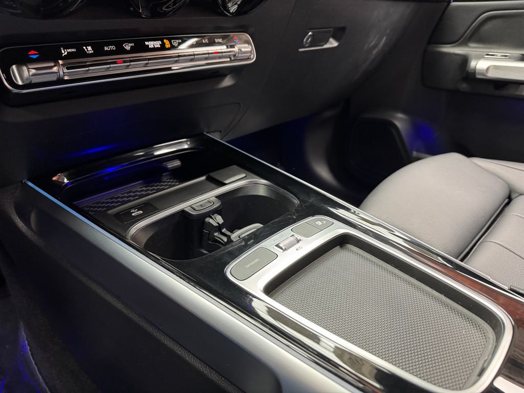 Certified 2024 Mercedes-Benz GLB 250 4MATIC image 17