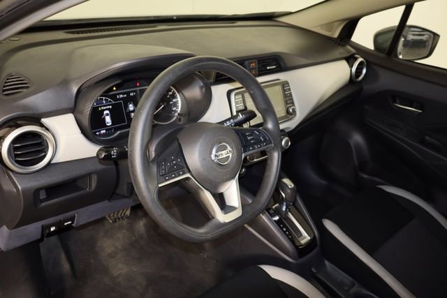 Used 2021 Nissan Versa SV image 23