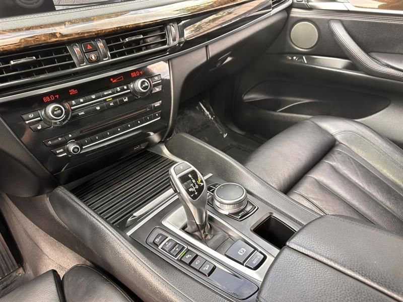Used 2017 BMW X6 xDrive35i image 29