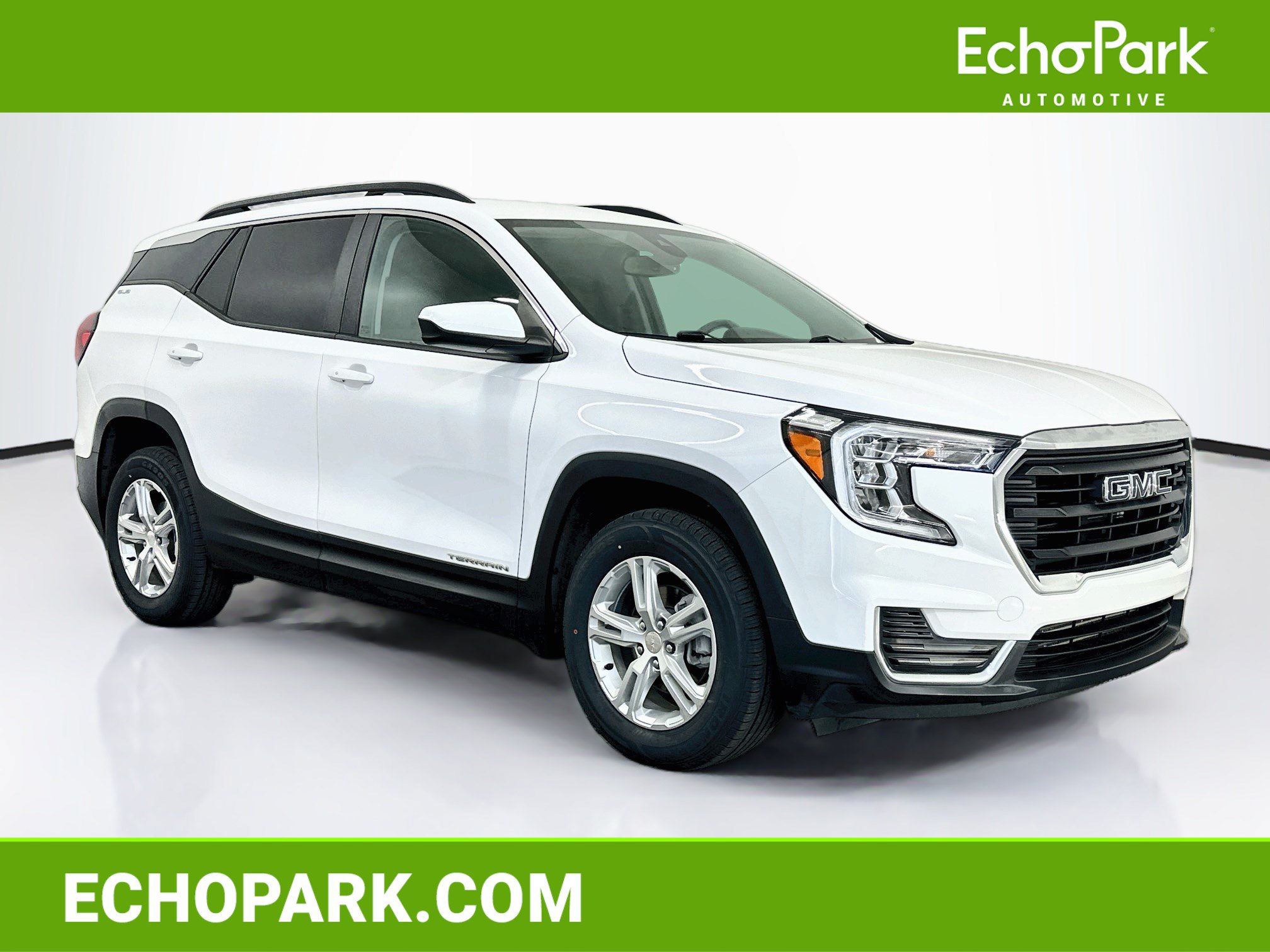 Used 2022 GMC Terrain SLE w/ Driver Convenience Package AWD/4WD image 1