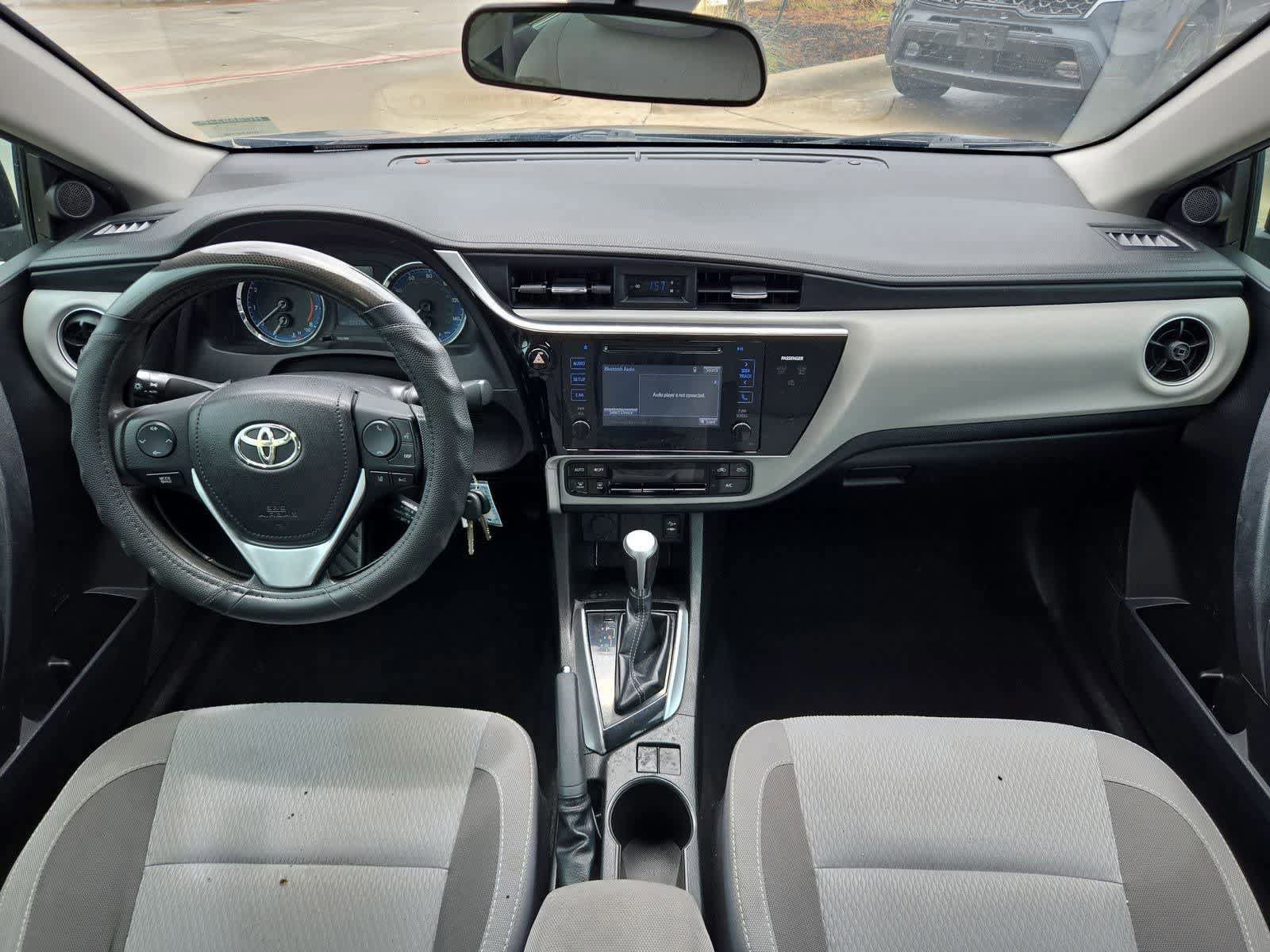 Used 2017 Toyota Corolla LE FWD image 13