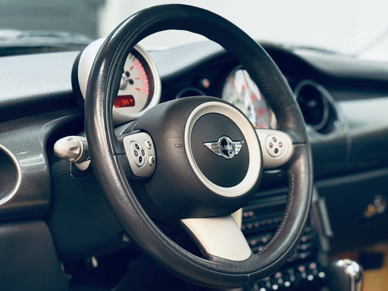 Used 2006 MINI Cooper Hardtop image 10