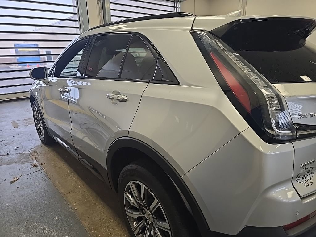 Used 2019 Cadillac XT4 Sport image 3