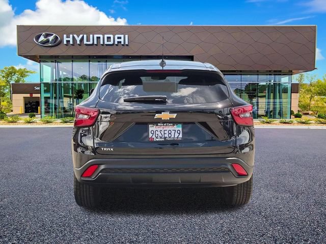 Used 2024 Chevrolet Trax LS FWD image 7