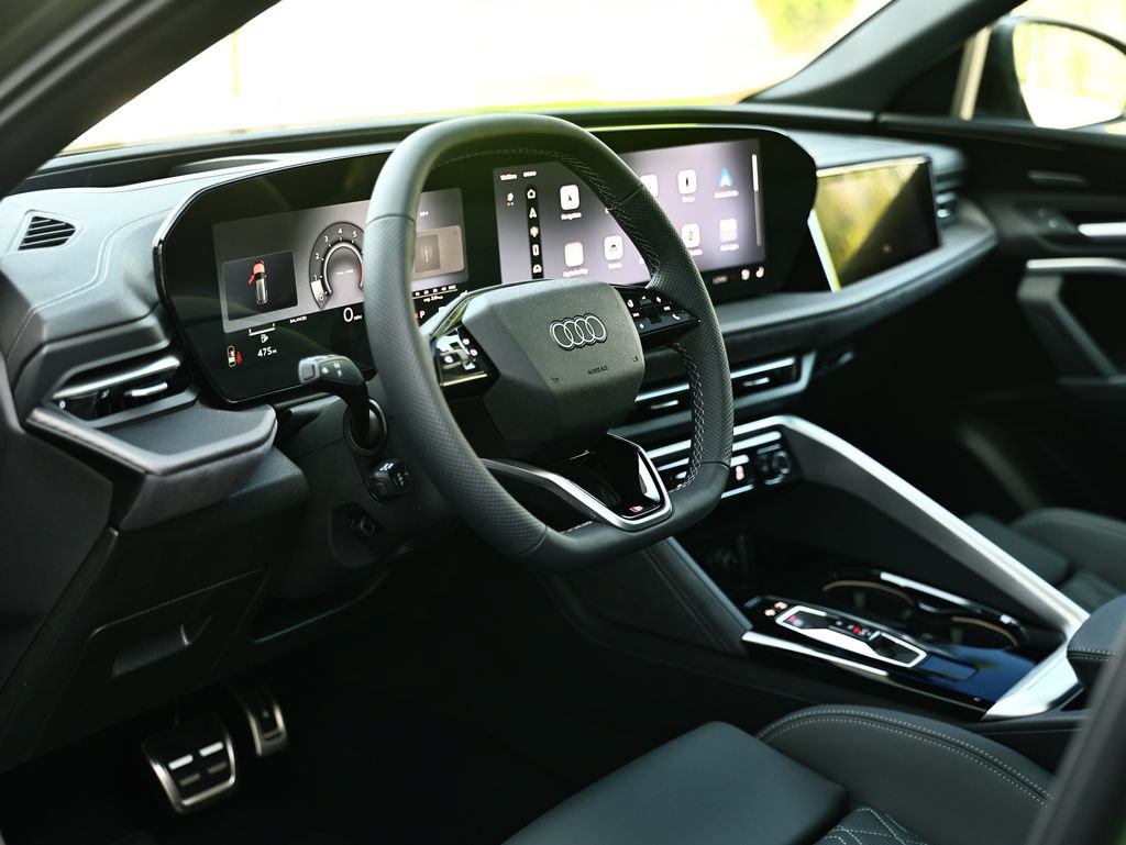 New 2026 Audi SQ5 Premium Plus AWD/4WD image 19