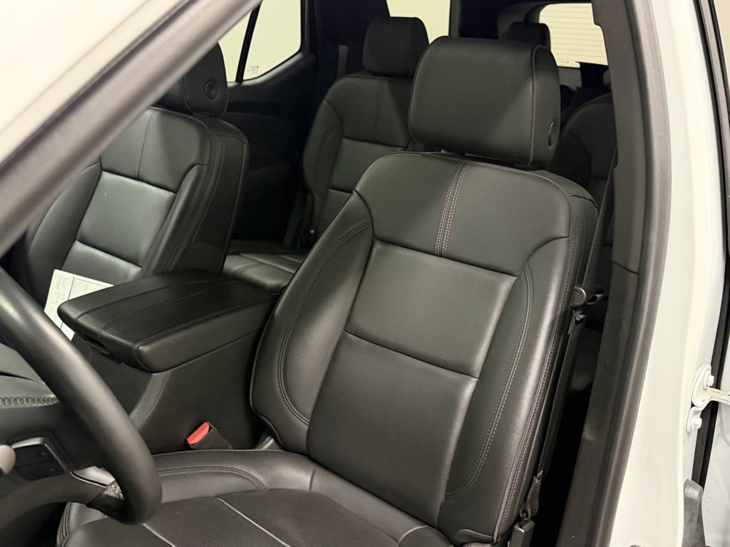 Certified 2023 Chevrolet Traverse RS w/ LPO, Floor Liner Package image 8