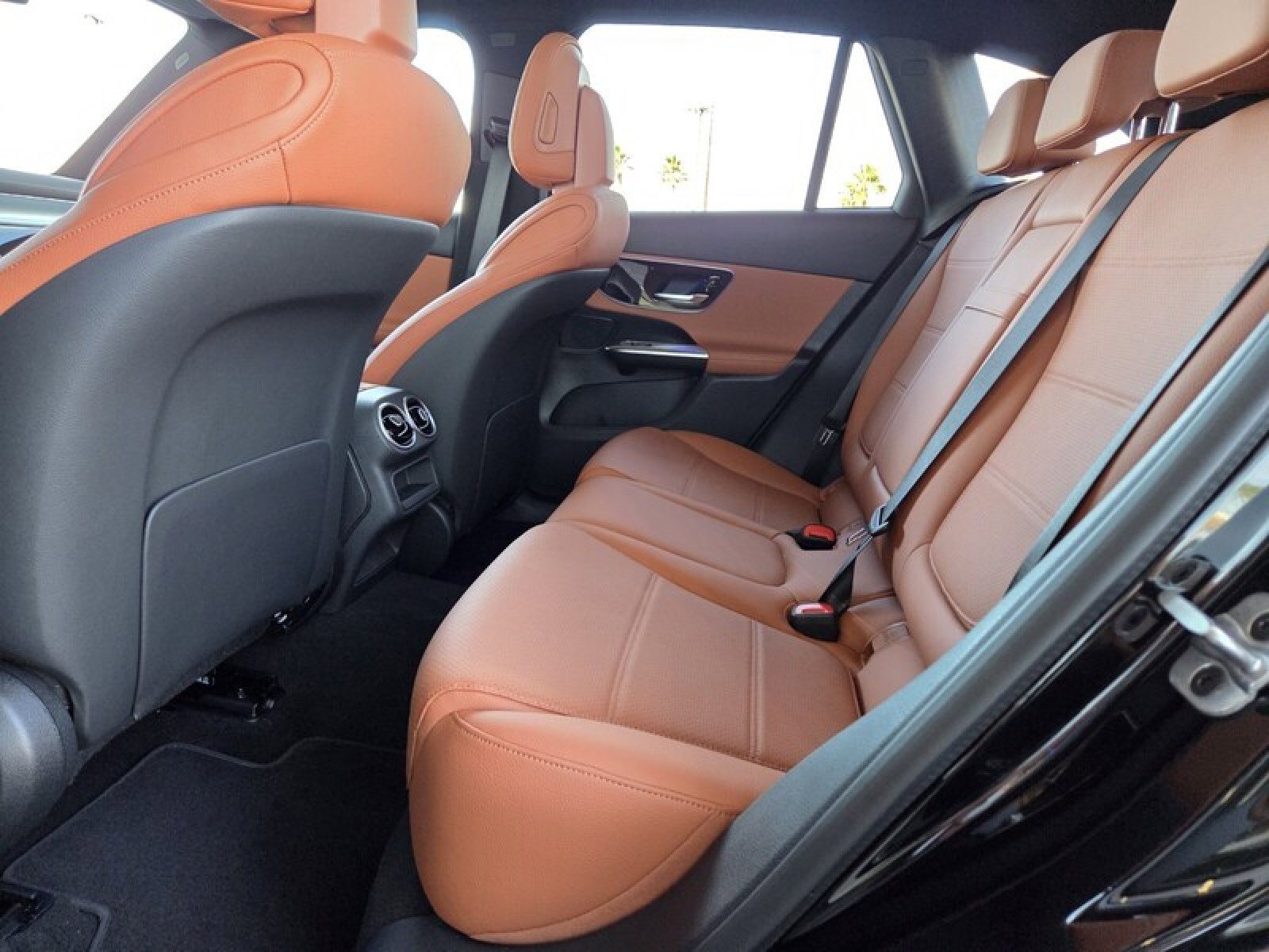 New 2026 Mercedes-Benz GLC 300 image 13