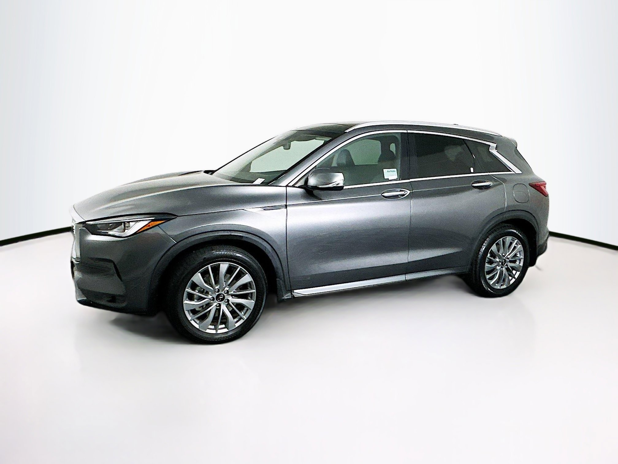 Used 2023 INFINITI QX50 Luxe image 4