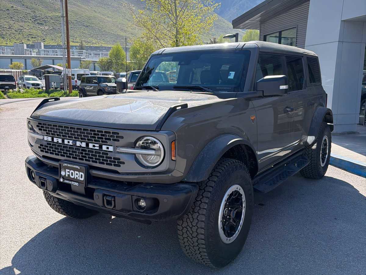 New 2025 Ford Bronco Badlands AWD/4WD image 4
