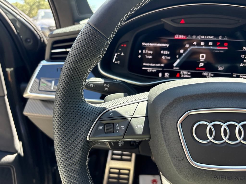 Used 2025 Audi SQ7 Prestige AWD/4WD image 24