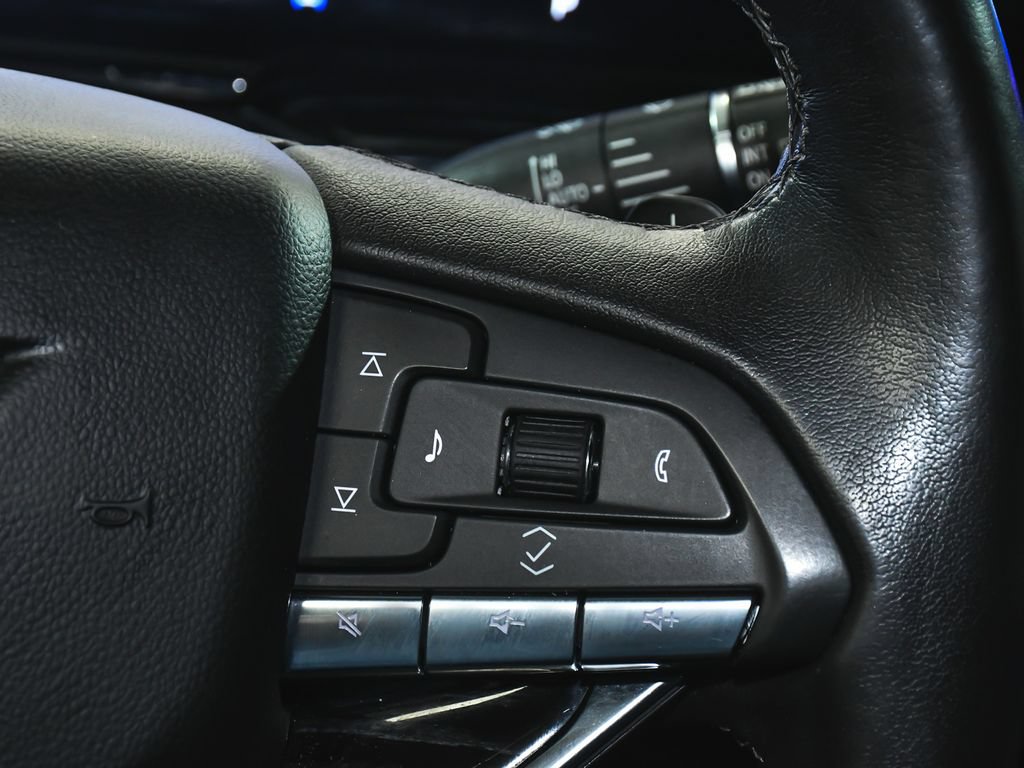 Used 2022 Cadillac Escalade ESV Sport w/ Touring Package AWD/4WD image 31