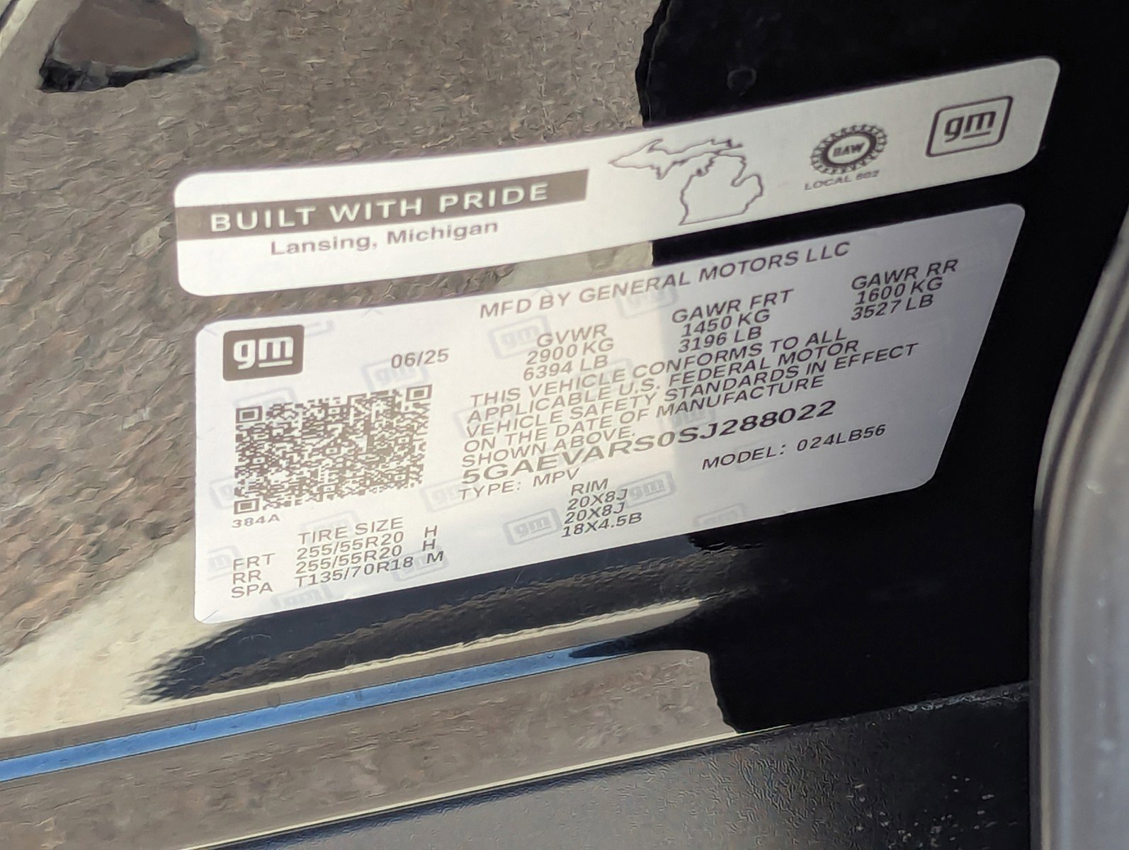 Certified 2025 Buick Enclave Preferred image 33