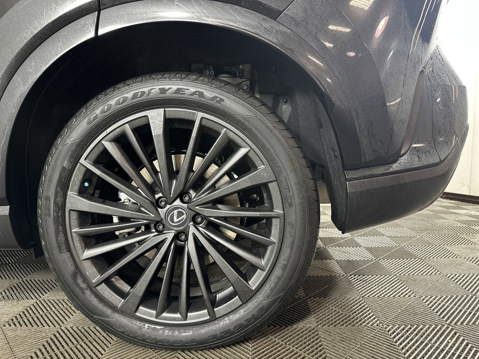 Used 2025 Lexus RX 350h w/ Convenience Package image 28