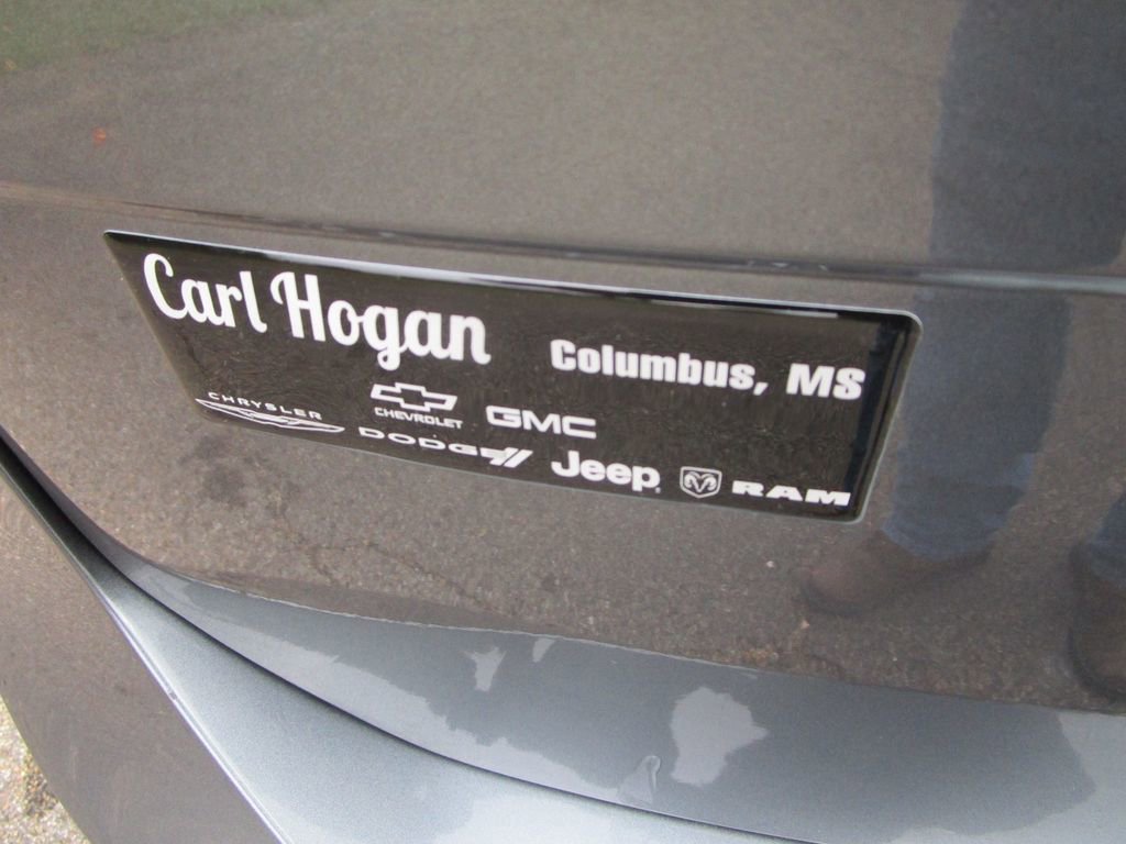 Used 2024 Volkswagen Tiguan S image 10