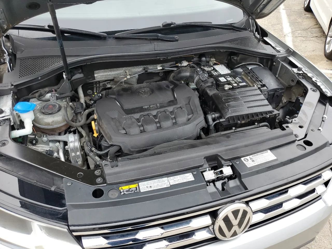 Used 2019 Volkswagen Tiguan S image 33