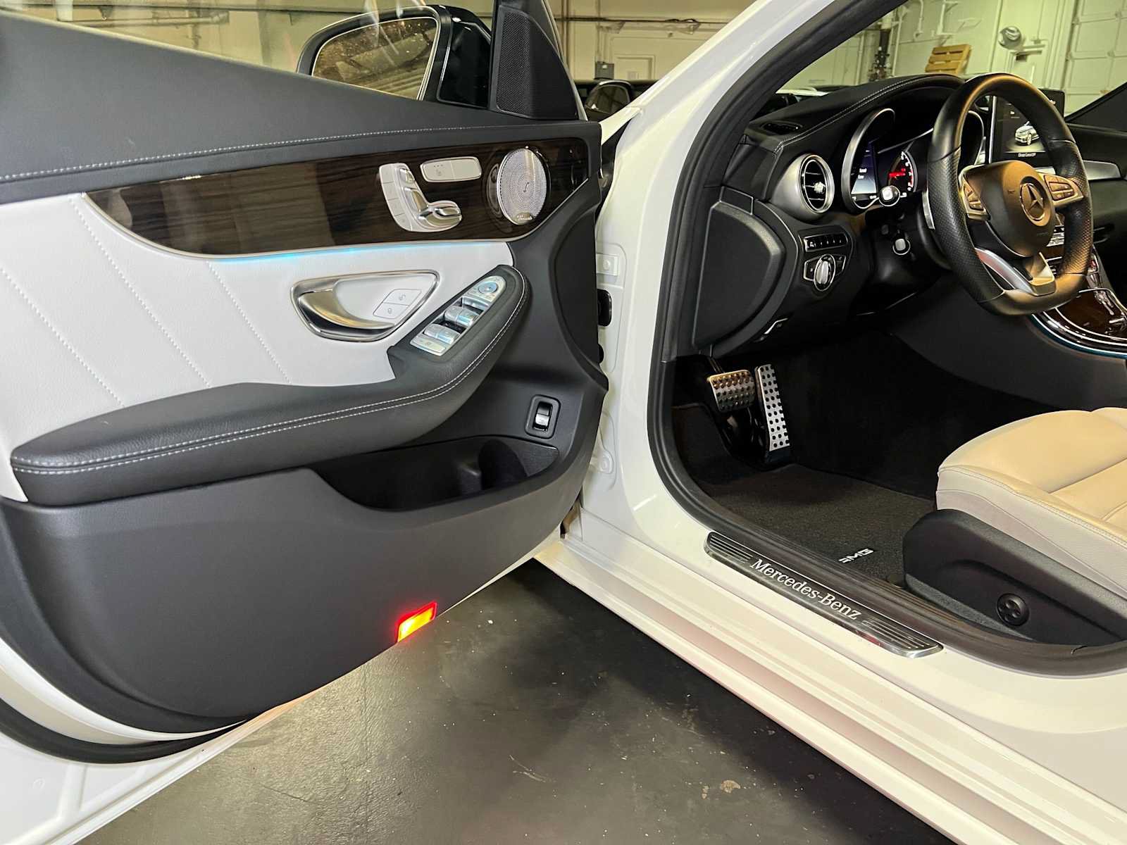 Used 2016 Mercedes-Benz C 450 AMG image 22