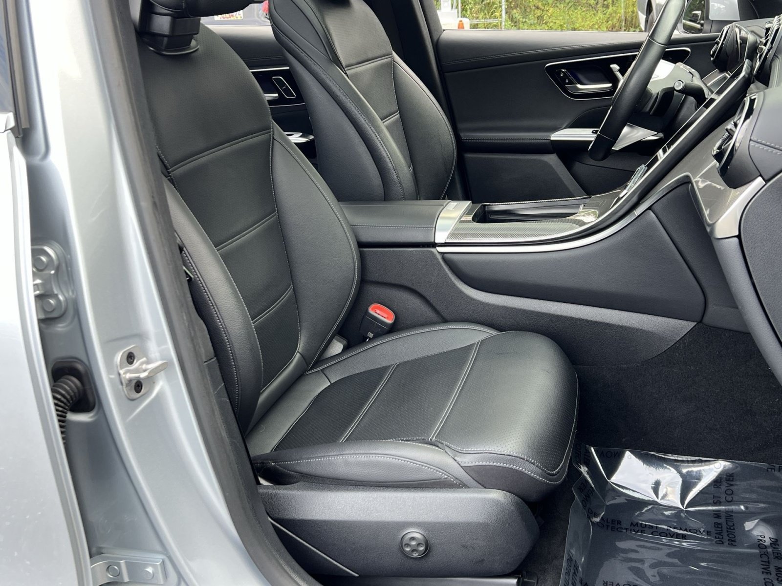 Certified 2023 Mercedes-Benz GLC 300 4MATIC image 33